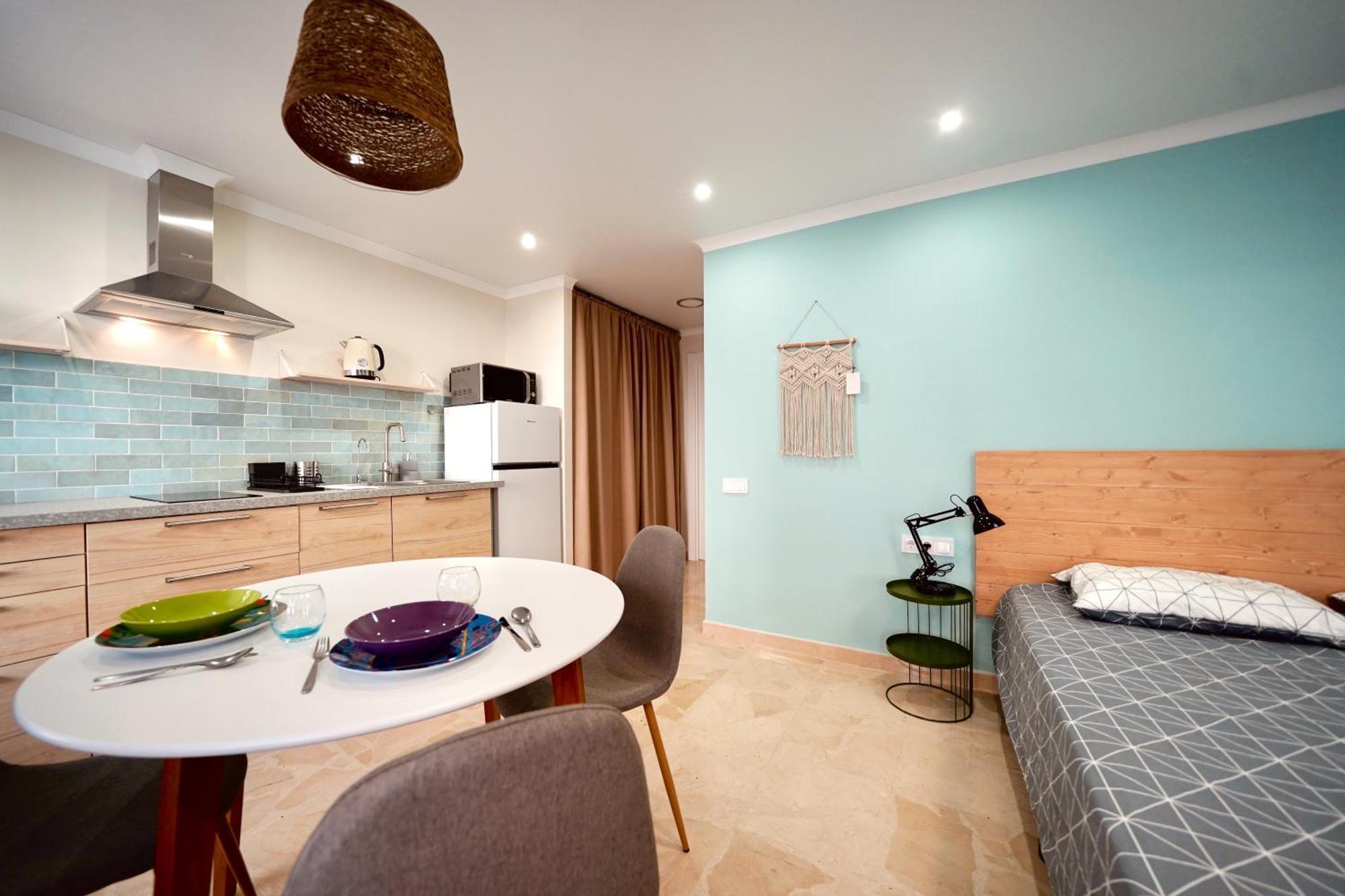 Parsami Suites Santa Pola Habitación foto